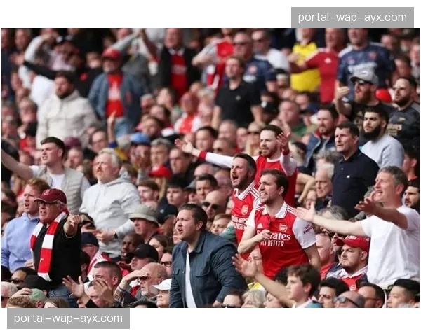 球迷组织联合发布调查报告,抗议俱乐部会员季票价格连续五年上涨 球迷组织联合发布调查报告,抗议俱乐部会员季票价格连续五年上涨